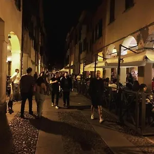 https://farolfi-apartments-pratello.emilia-romagnahotels.net