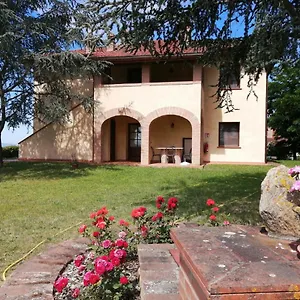 Agriturismo Montemari Alloggio per agriturismo Palaia